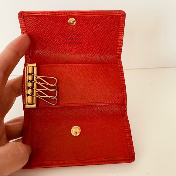 Louis Vuitton Epi Key Holder Red Authentic - Picture 6 of 17